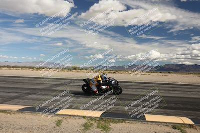 media/Nov-16-2025-Race Pace (Sun) [[8c5fa54630]]/Non Verified Riders (1st 20 Minutes)/3-Turn 3 Inside (11am)/